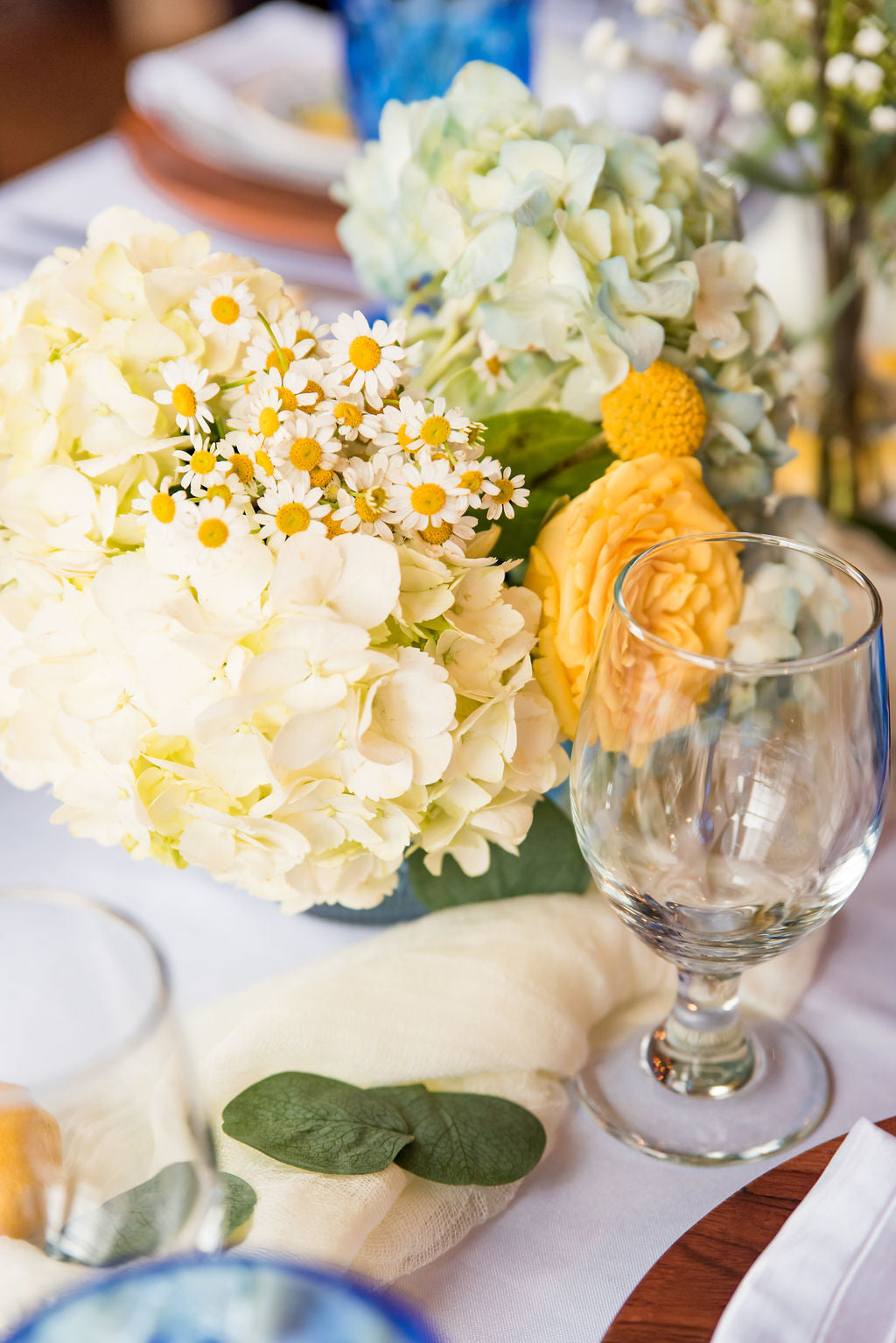Small Floral Centerpiece Rental